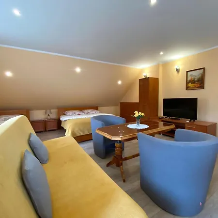 Apartamenty I Pokoje W Zawoi Dorota Miskowiec Zawoja Exterior photo