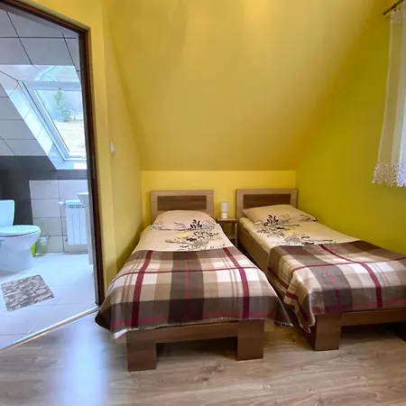 Apartamenty I Pokoje W Zawoi Dorota Miskowiec Zawoja Exterior photo